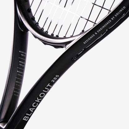 Solinco Blackout 285 tennis racket close up